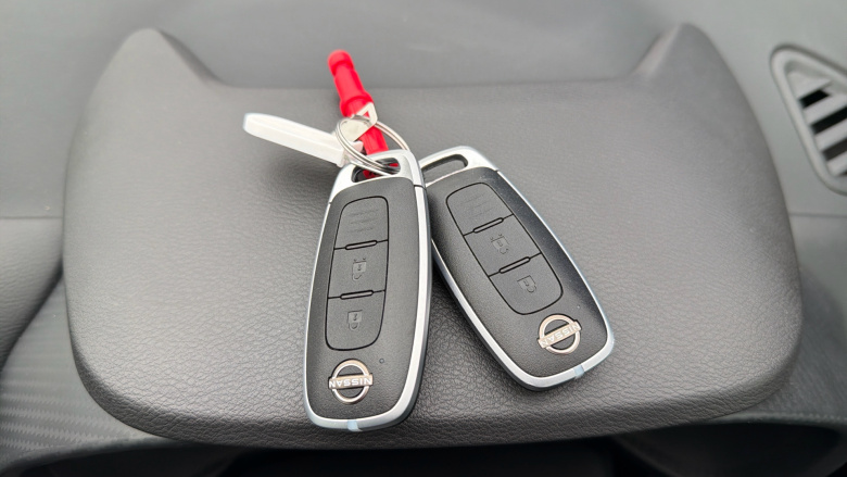 Nissan Juke 1.0 DiG-T 114 N-Connecta 5dr Petrol Hatchback